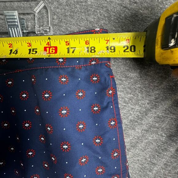 Express Men's Board Shorts L Trunks Swim Hybrid Red Blue Flowers Pockets NWT - Picture 9 of 12